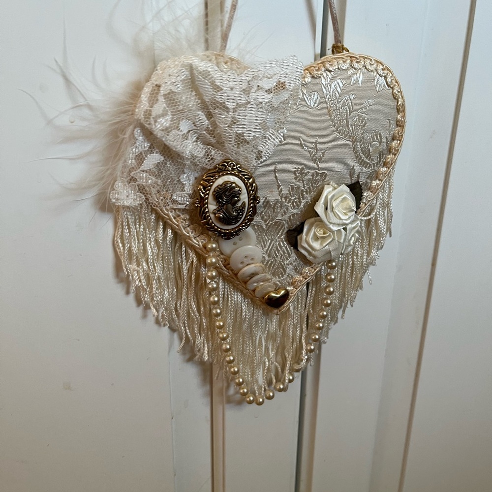 Heart decor - Picture 2 of 7